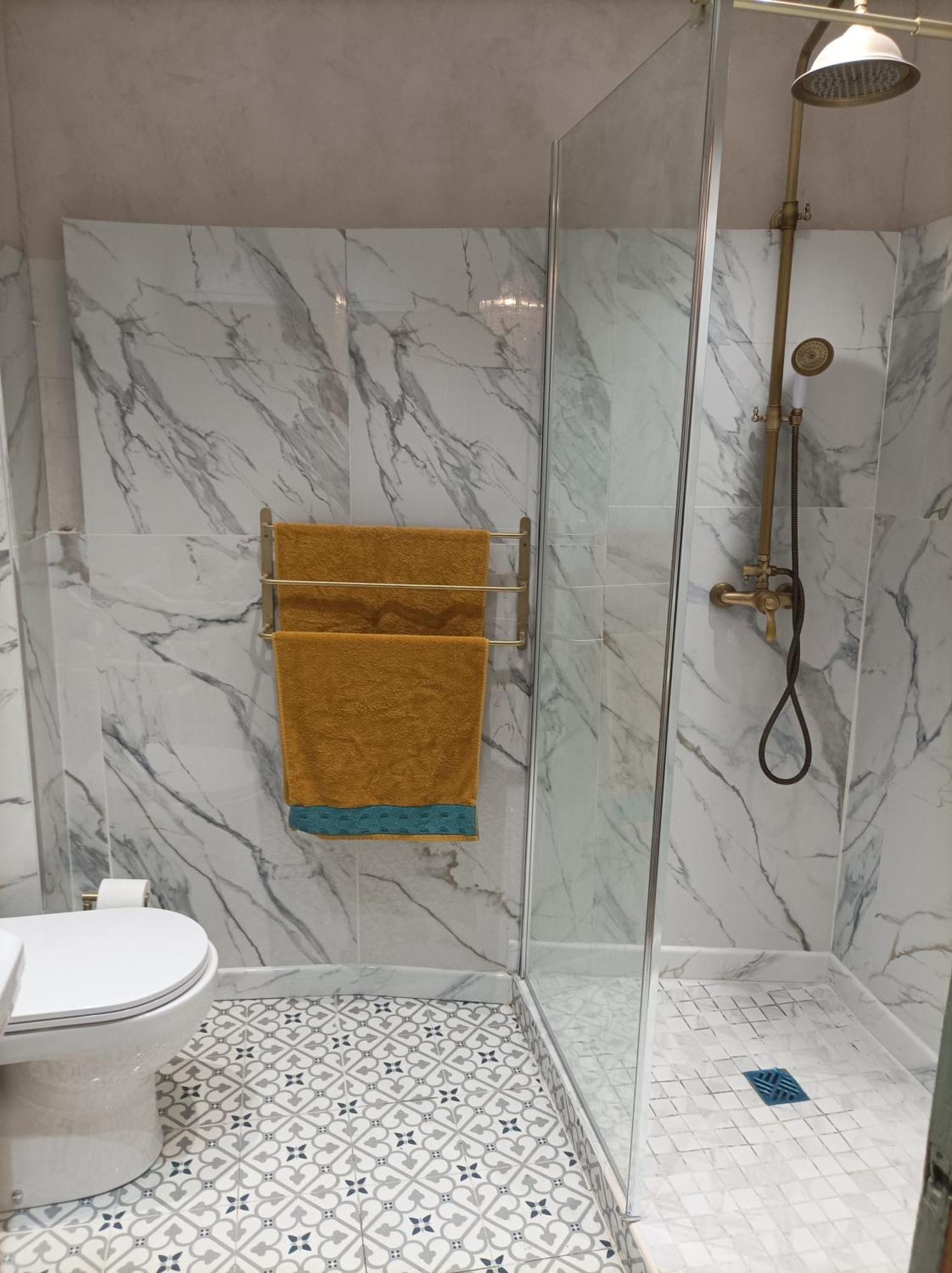 Maison Intra Muros, Terrasses Avec Vue Jaccuzzi Et Garage Aviñón Exterior foto